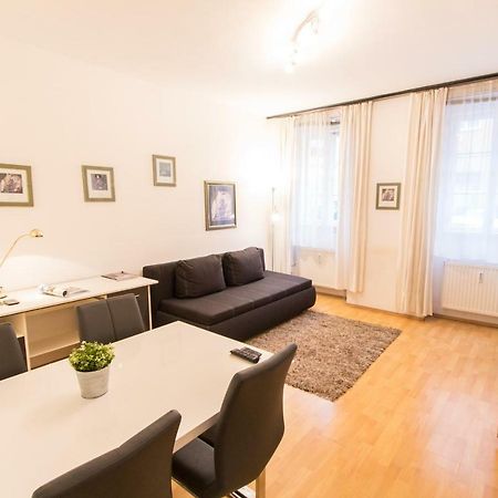 Apartment Meidling Wien Exteriör bild